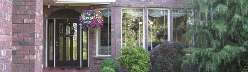 Front door at Victorian Quality Elder Care in West Linn